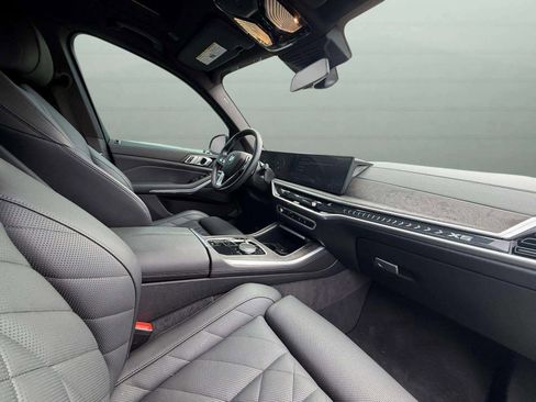 Used 2024 BMW X5 xDrive40i w/ Parking Assistance Package image 22