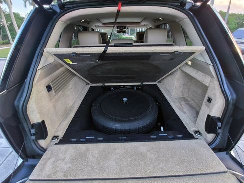 Used 2015 Land Rover Range Rover HSE image 56