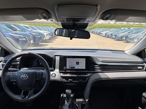 Used 2025 Toyota Camry LE FWD image 32