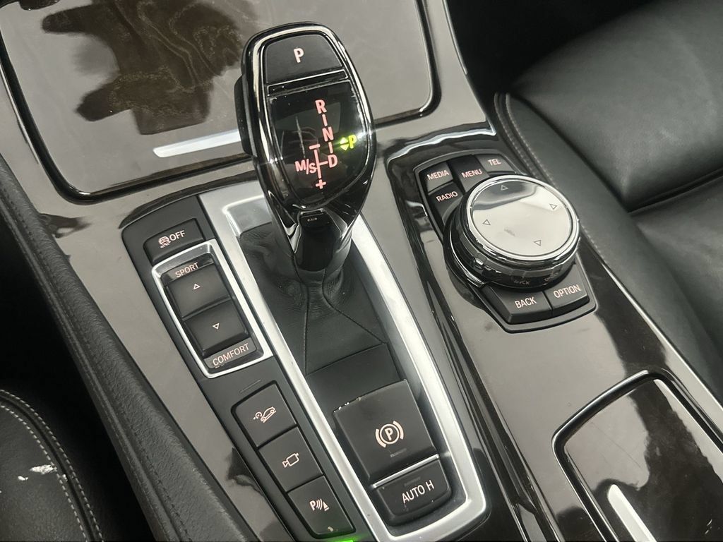 Used 2014 BMW 550i xDrive Sedan AWD/4WD image 19
