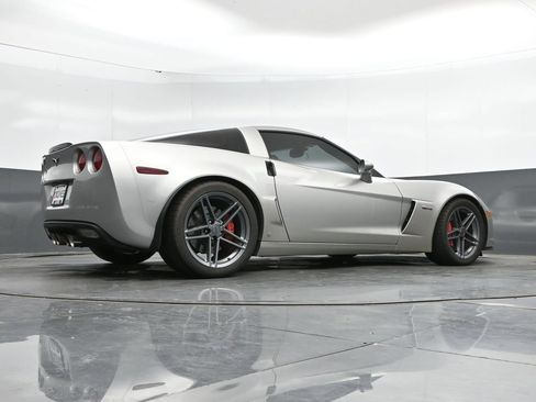 Used 2007 Chevrolet Corvette Z06 w/ Preferred Equipment Group RWD image 39