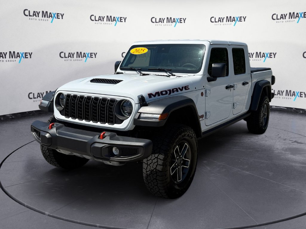 Used 2025 Jeep Gladiator Mojave AWD/4WD image 1