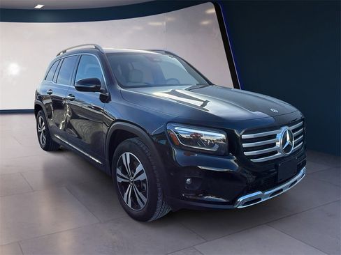 Certified 2025 Mercedes-Benz GLB 250 4MATIC image 7