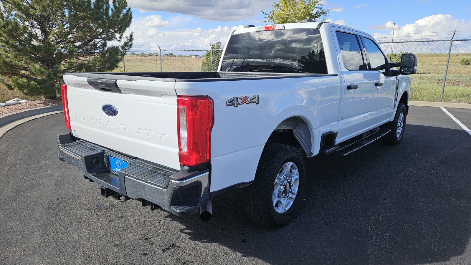 Used 2025 Ford F250 XLT AWD/4WD image 5