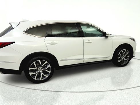 Used 2023 Acura MDX FWD w/ Technology Package image 7