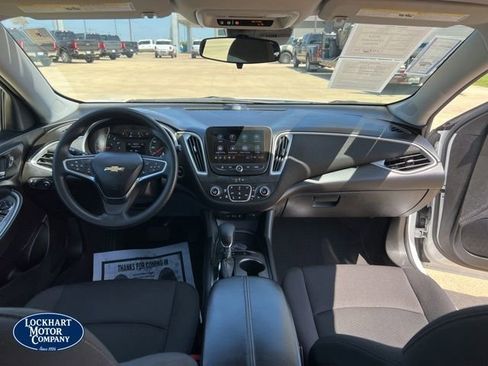 Used 2024 Chevrolet Malibu LT FWD image 28