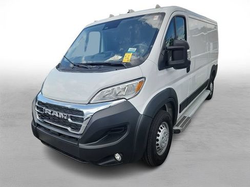 Used 2025 RAM ProMaster 2500 w/ U-Haul Equipment Group FWD image 3