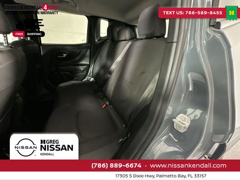 Used 2017 Jeep Renegade Altitude image 27