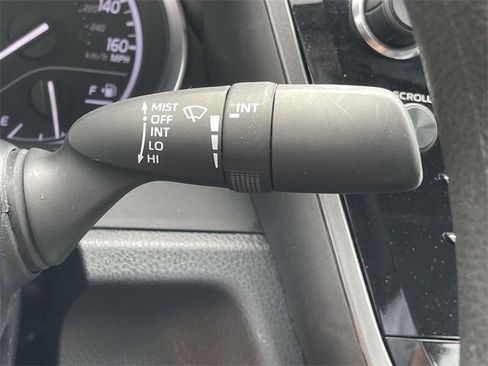 Used 2020 Toyota Camry LE image 17