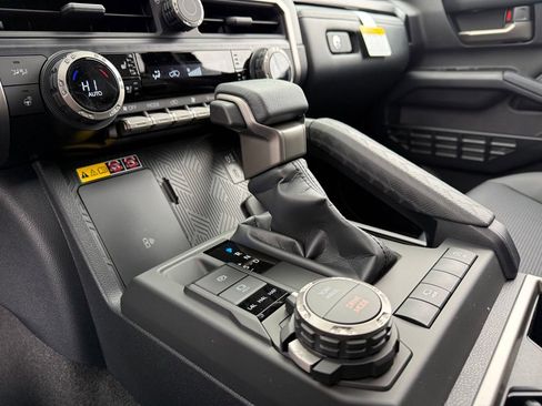 New 2026 Toyota 4Runner Limited AWD/4WD image 25