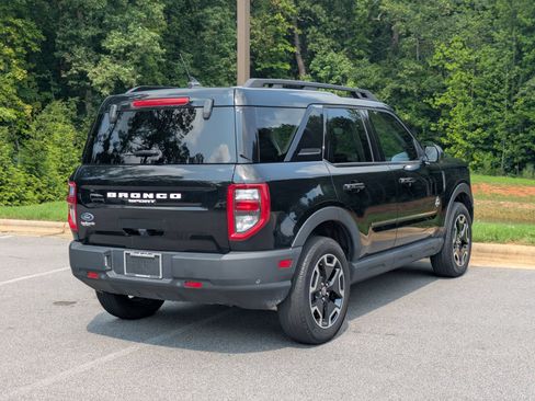 Used 2024 Ford Bronco Sport Outer Banks w/ Tech Package AWD/4WD image 3