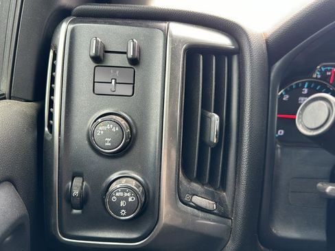 Used 2018 Chevrolet Silverado 1500 LT w/ All Star Edition AWD/4WD image 11