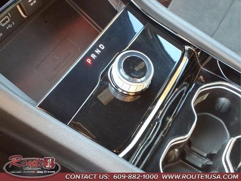 Used 2023 Jeep Grand Cherokee Altitude AWD/4WD image 19
