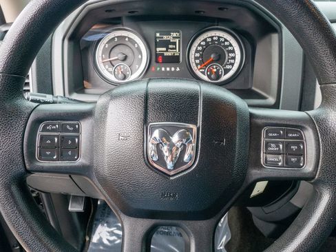 Used 2015 RAM 1500 Express AWD/4WD image 24