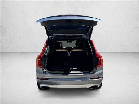 Used 2018 Volvo XC90 T6 Momentum w/ Convenience Package AWD/4WD image 7