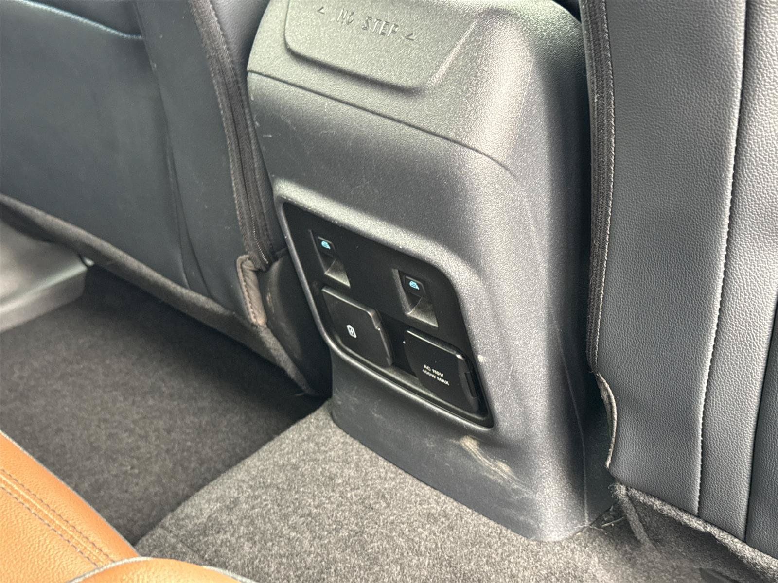 Used 2023 Ford Bronco Outer Banks AWD/4WD image 19