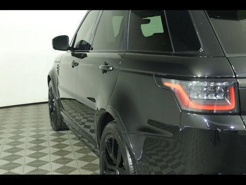 Used 2020 Land Rover Range Rover Sport SVR AWD/4WD image 18