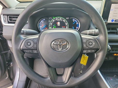 Used 2025 Toyota RAV4 LE image 18