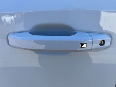 Used 2024 GMC Sierra 1500 AT4 w/ Technology Package image 41