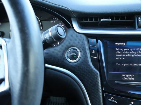 Used 2019 Cadillac XTS Luxury image 29