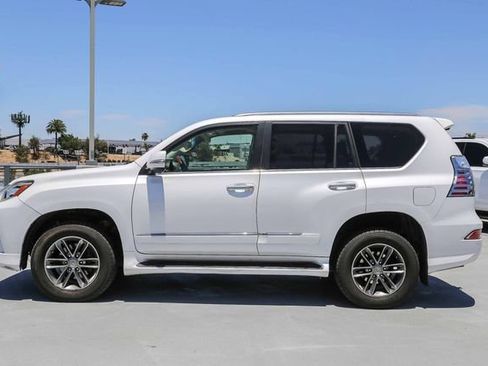 Used 2016 Lexus GX 460 w/ Premium Package AWD/4WD image 4