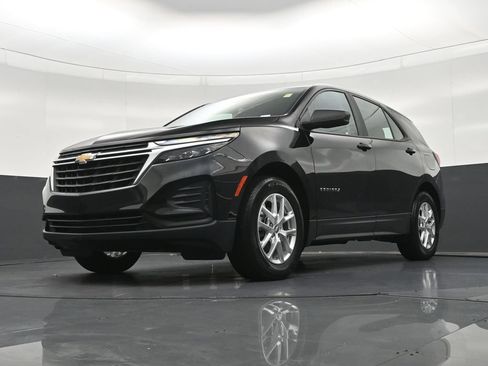 Used 2024 Chevrolet Equinox LS FWD image 24