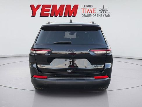 Used 2024 Jeep Grand Cherokee L Limited w/ Black Appearance Package image 12