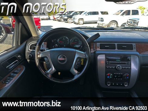 Used 2008 GMC Yukon SLT w/ SLT Preferred Equipment Group image 13