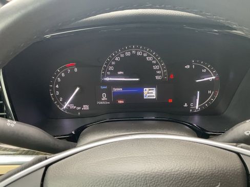 Used 2017 Cadillac XT5 FWD w/ LPO, Wheel Lock Package image 12