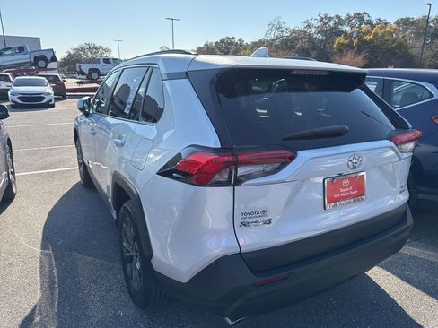 Used 2025 Toyota RAV4 XLE Premium w/ Weather Package image 10