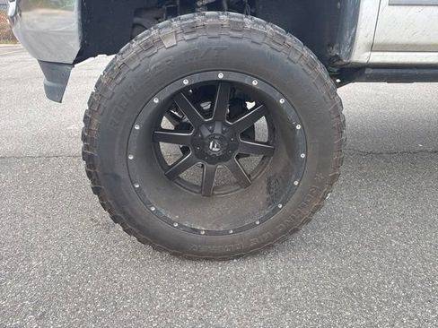 Used 2017 GMC Sierra 1500 SLT w/ Texas SLT Premium Package image 9