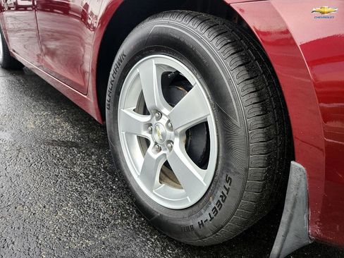 Used 2016 Chevrolet Cruze LT image 33