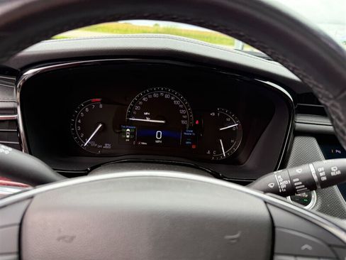 Used 2019 Cadillac XT5 Luxury AWD/4WD image 16