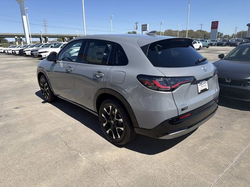 New 2026 Honda HR-V EX-L image 7