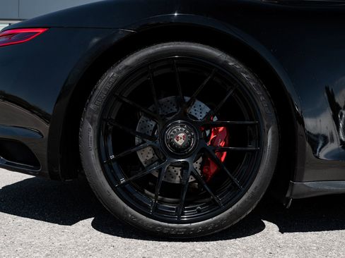 Used 2017 Porsche 911 Carrera GTS RWD image 15
