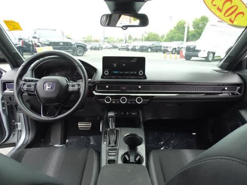 Used 2025 Honda Civic Sport image 23