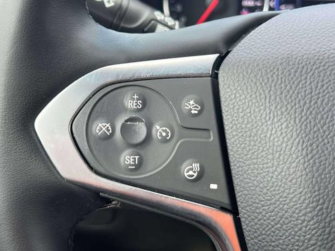 Used 2023 Chevrolet Traverse Premier AWD/4WD image 22