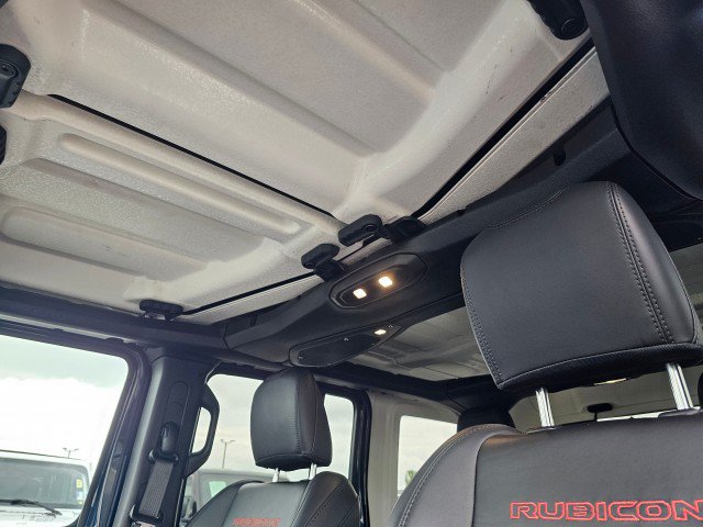 Used 2025 Jeep Wrangler Unlimited Rubicon w/ Safety Group AWD/4WD image 21