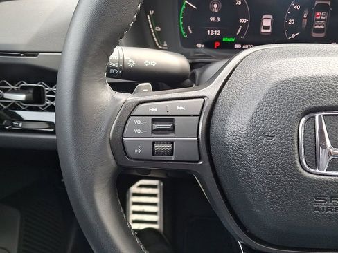 Used 2025 Honda Accord Sport image 22