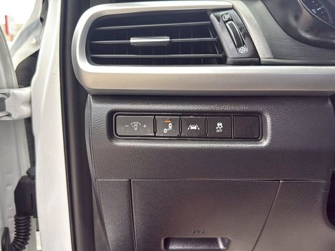 Used 2020 Kia Telluride LX FWD image 26