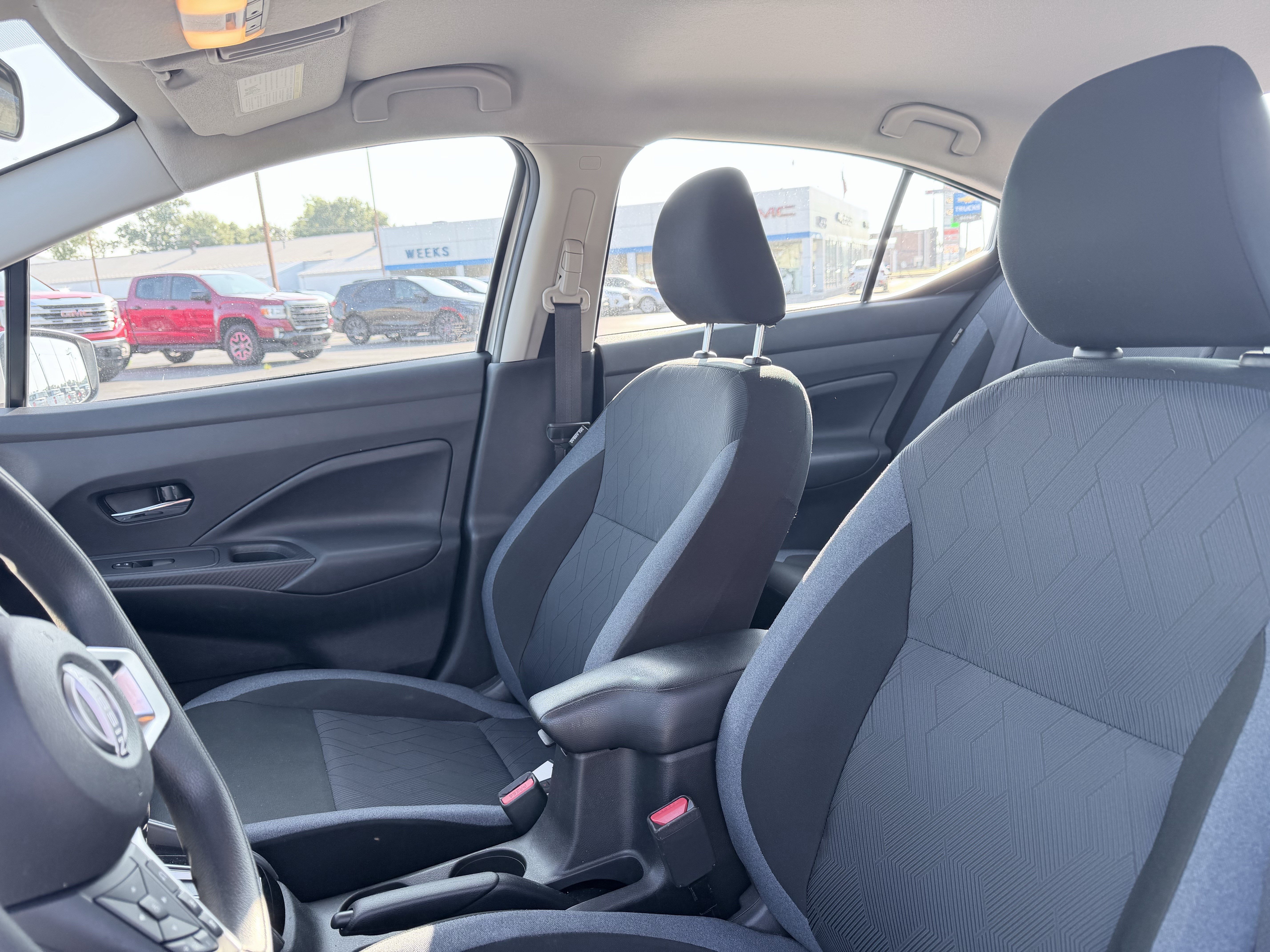 Used 2025 Nissan Versa SV FWD image 6