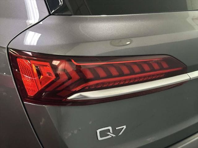 Used 2023 Audi Q7 3.0T Premium w/ Convenience Package AWD/4WD image 8