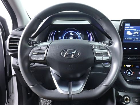 Used 2020 Hyundai Ioniq Limited image 12