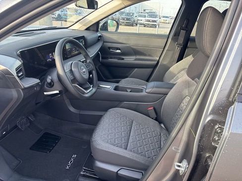 New 2026 Nissan Kicks SV w/ SV Premium Package FWD image 6