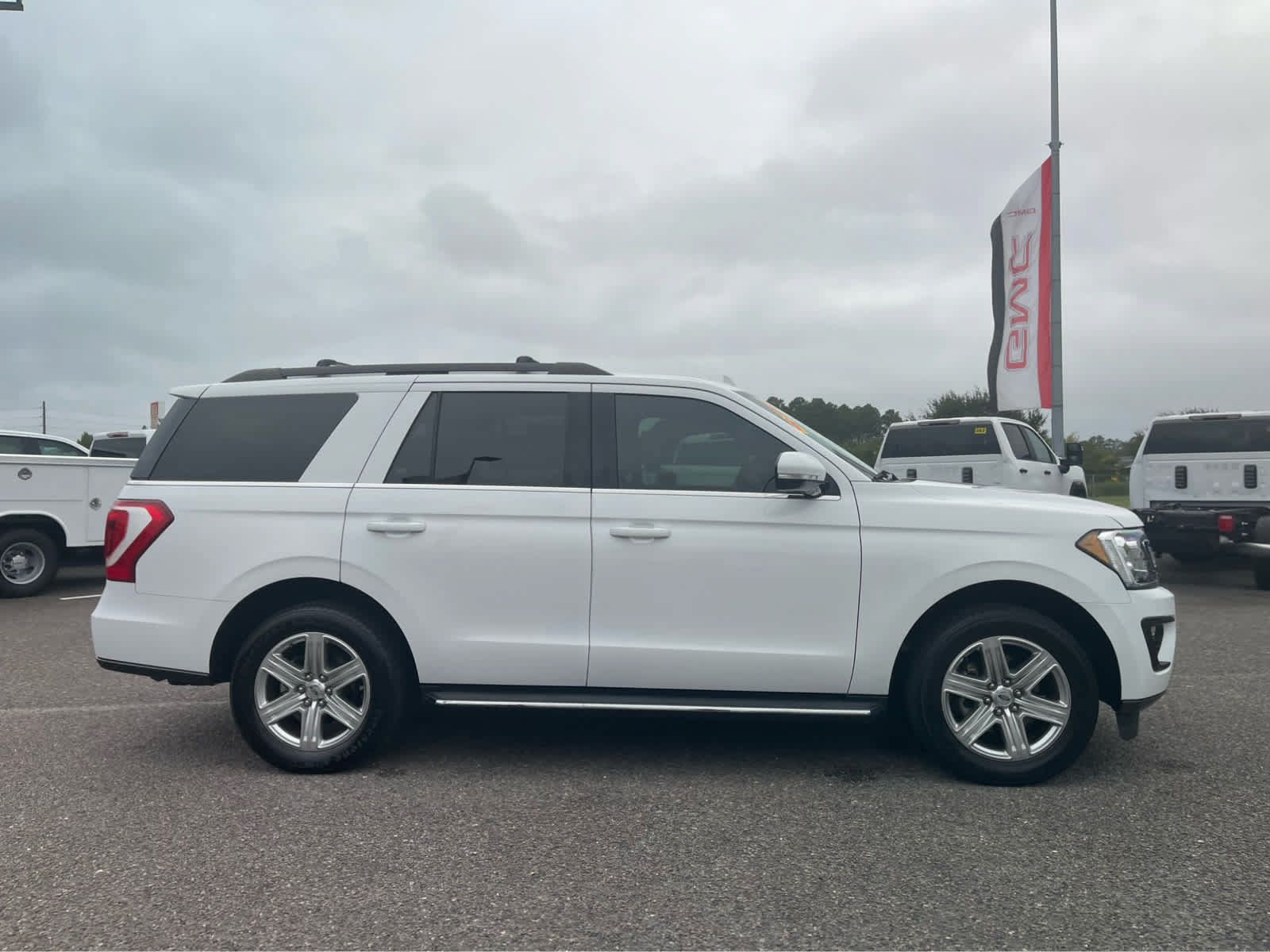 Used 2021 Ford Expedition XLT RWD image 4
