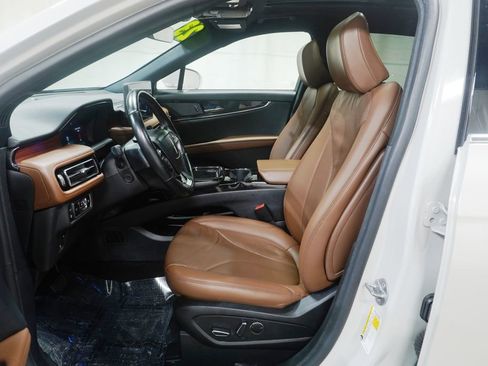 Used 2023 Lincoln Nautilus Reserve w/ Cargo Utility Package AWD/4WD image 14