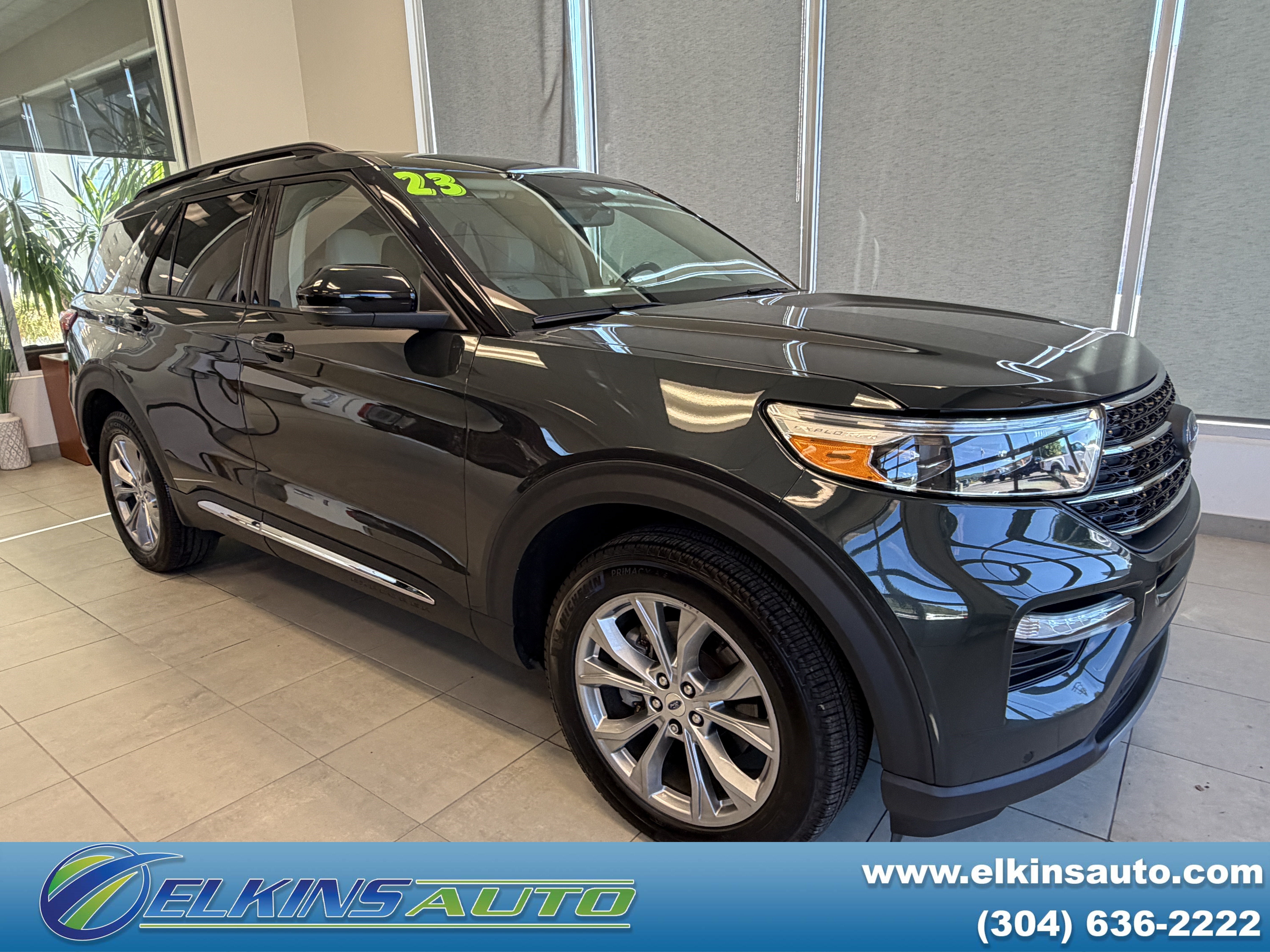 Used 2023 Ford Explorer XLT w/ Equipment Group 202A AWD/4WD image 1