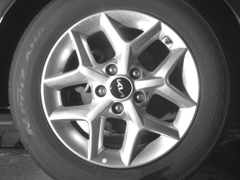 Used 2025 Kia Soul LX w/ LX Technology Package image 15