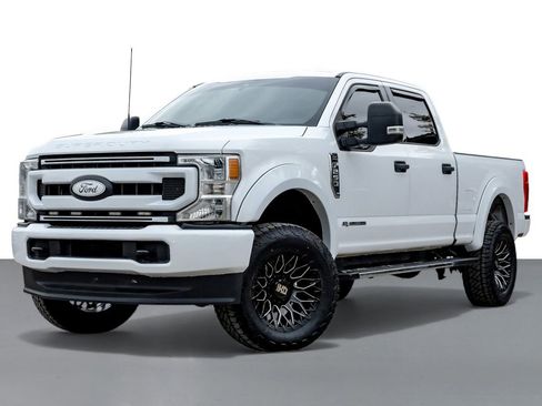 Used 2022 Ford F250 XLT w/ XLT Value Package image 5