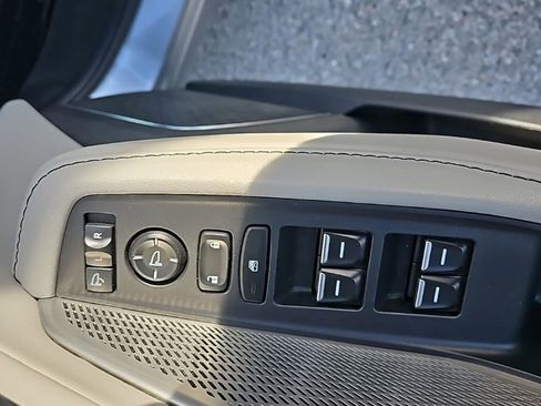 Used 2022 Acura MDX FWD w/ Technology Package image 19